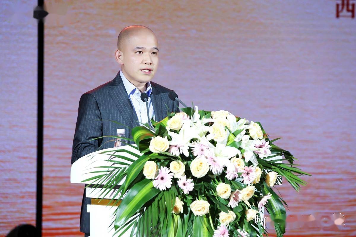 舍得酒业股份有限公司总裁助理,首席人力官陈晓滨在致