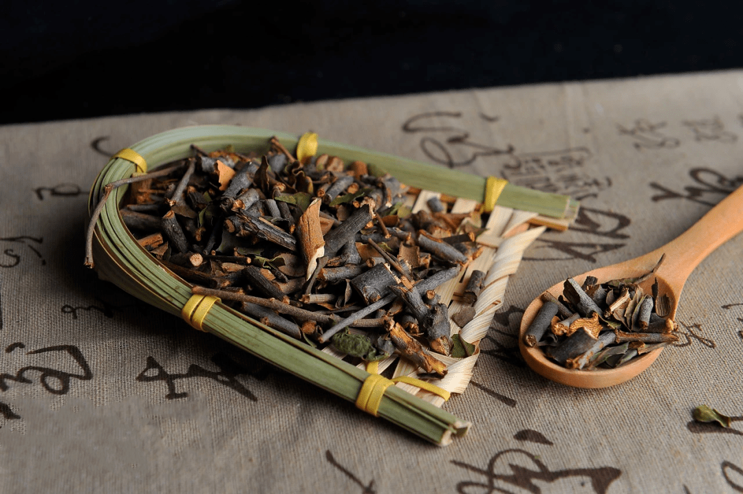 中药降血压效果好推荐这八款中草药帮你稳血压