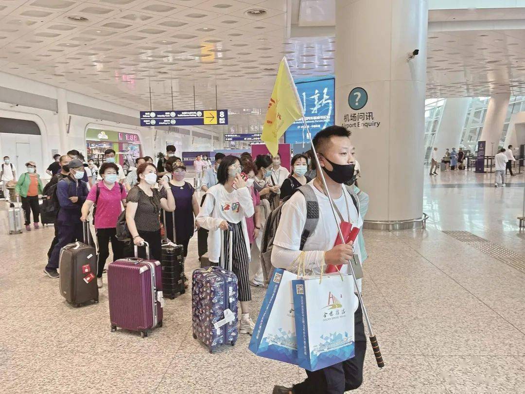 恢复跨省游按下快进键注入强心剂外省旅游团纷纷打卡荆山楚水