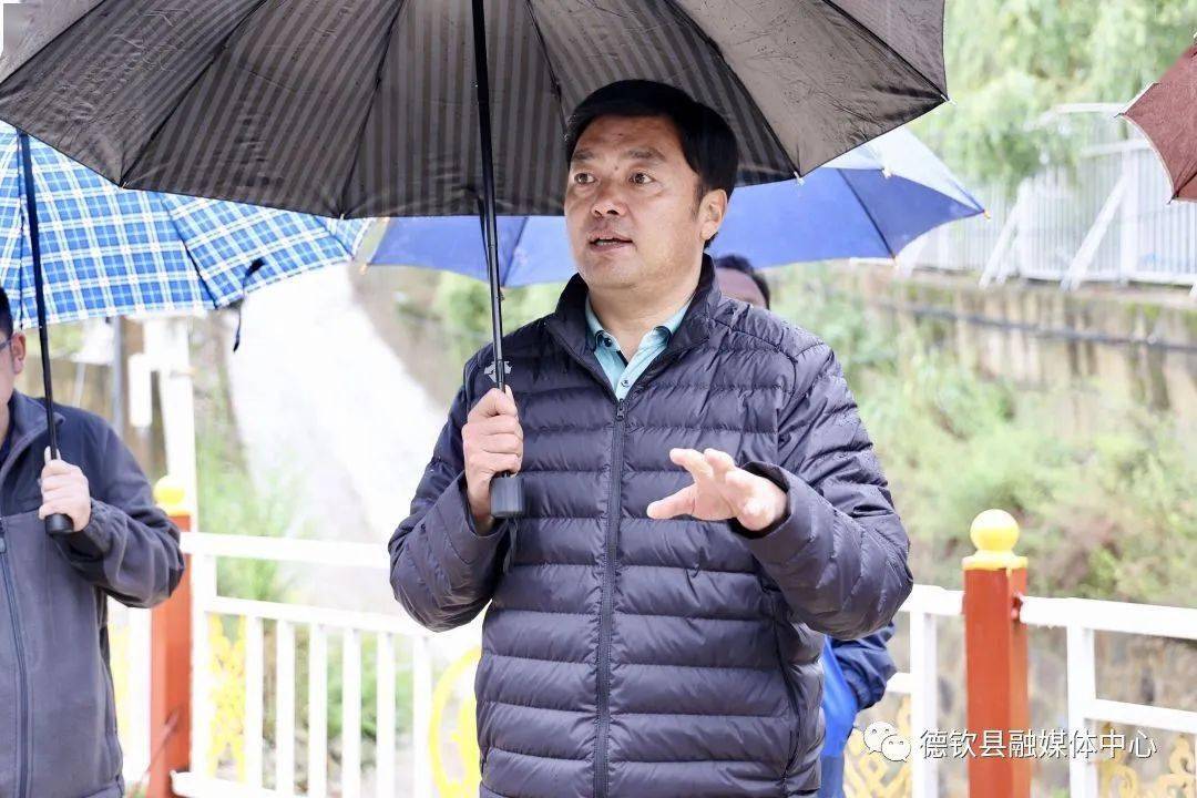 马国忠深入县城地质灾害隐患点检查指导防汛救灾工作