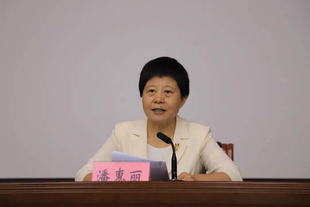 海南省教育系统两法一规学法宣法进市县活动启动仪式在定安举行