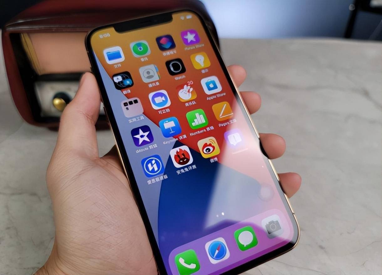 手握mate30pro和iphone12pro发现苹果不如华为只能当备用机了