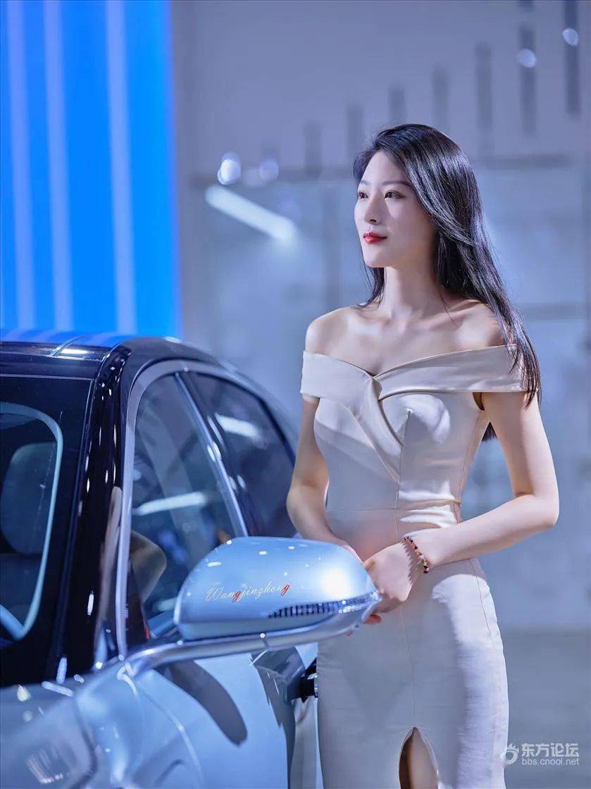 这届宁波车展有点安静,看看车模美图回顾下!