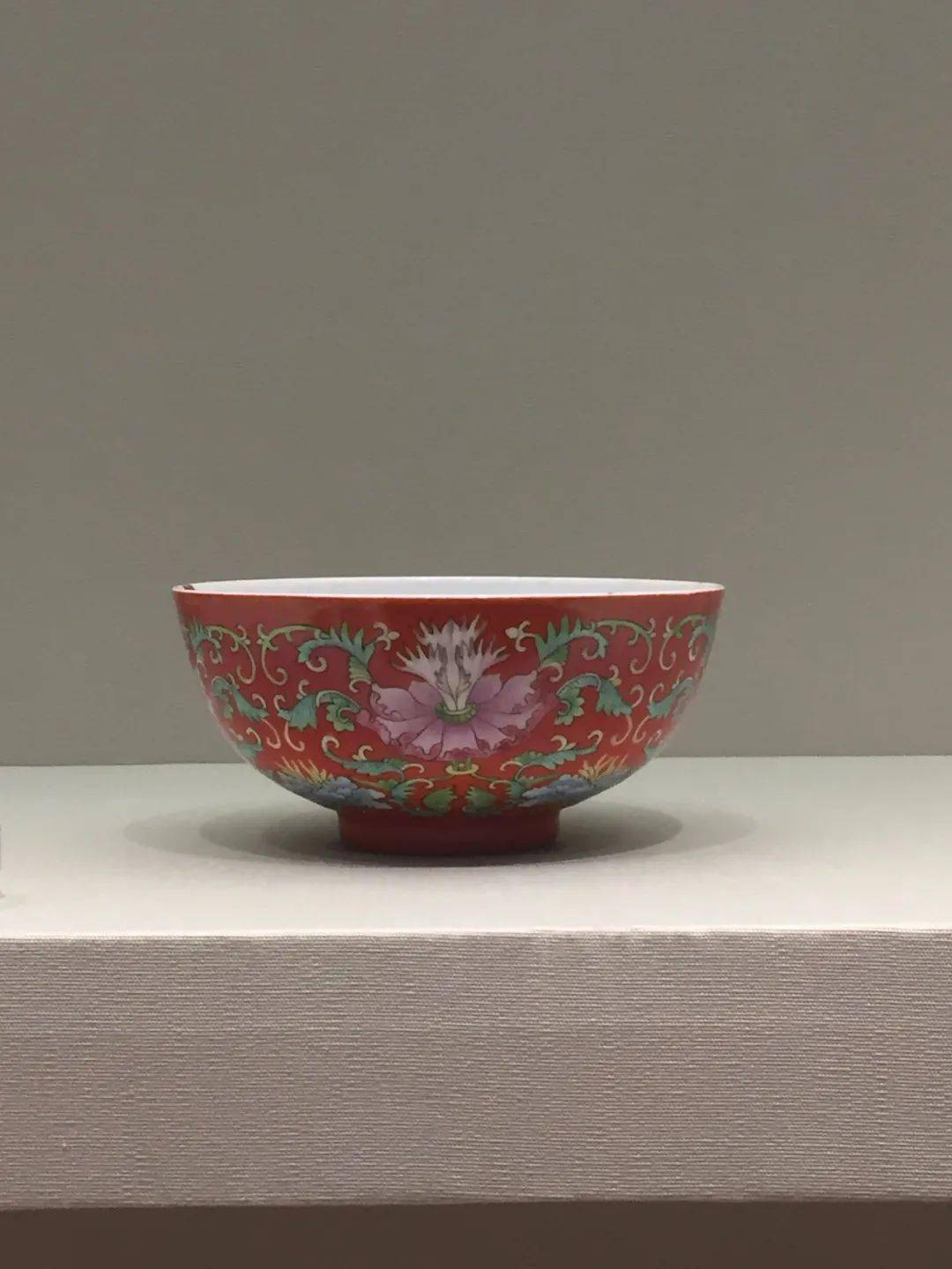 凝聚着几代人心愿的清华大学艺术博物馆藏瓷展示_藏品_瓷器_校友