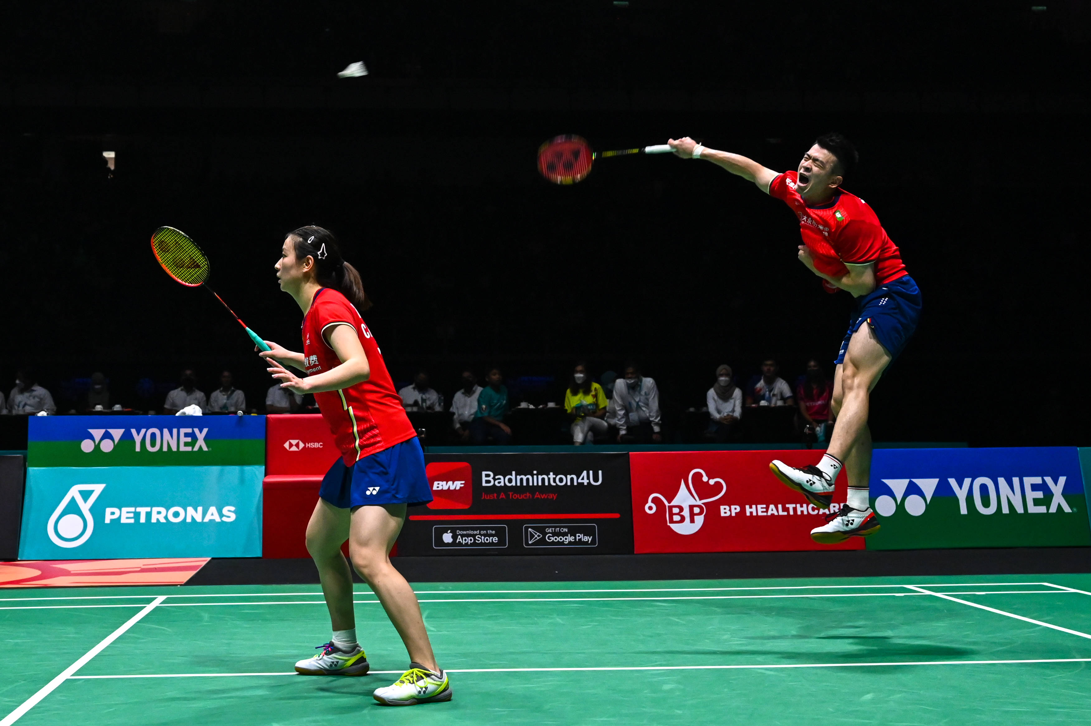 马来西亚羽毛球公开赛:国羽混双夺冠 安赛龙男单摘金