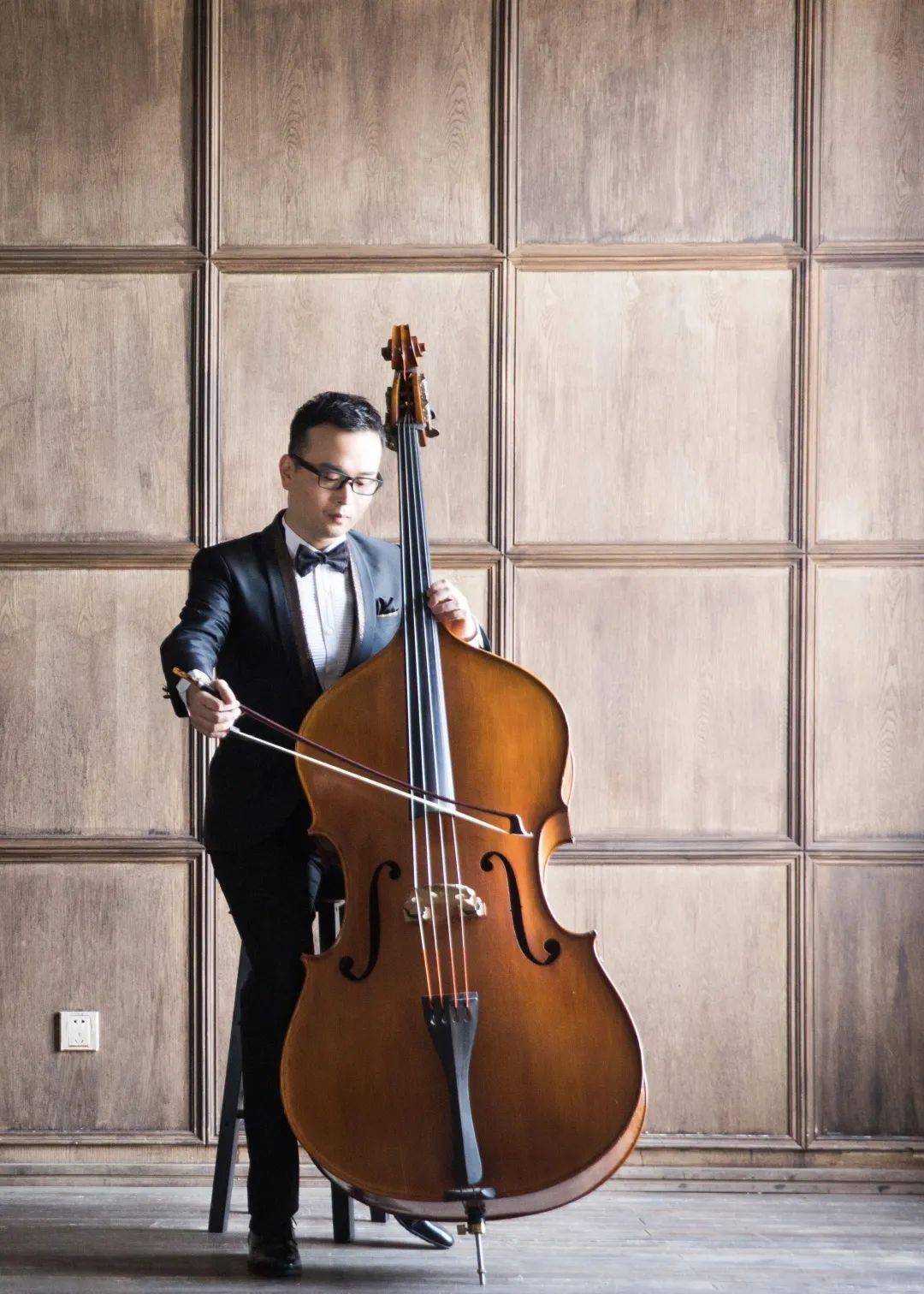 艺起前行云创排低音提琴六重奏g弦上的咏叹调