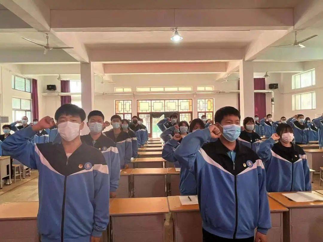 邢台这所高中"普高""职高"热招中_教育_教学质量_大成