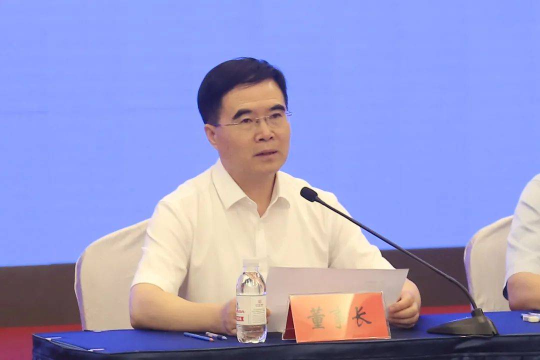 青岛国际机场集团党委书记,董事长焦明伟谈主业发展"秉承为城市建