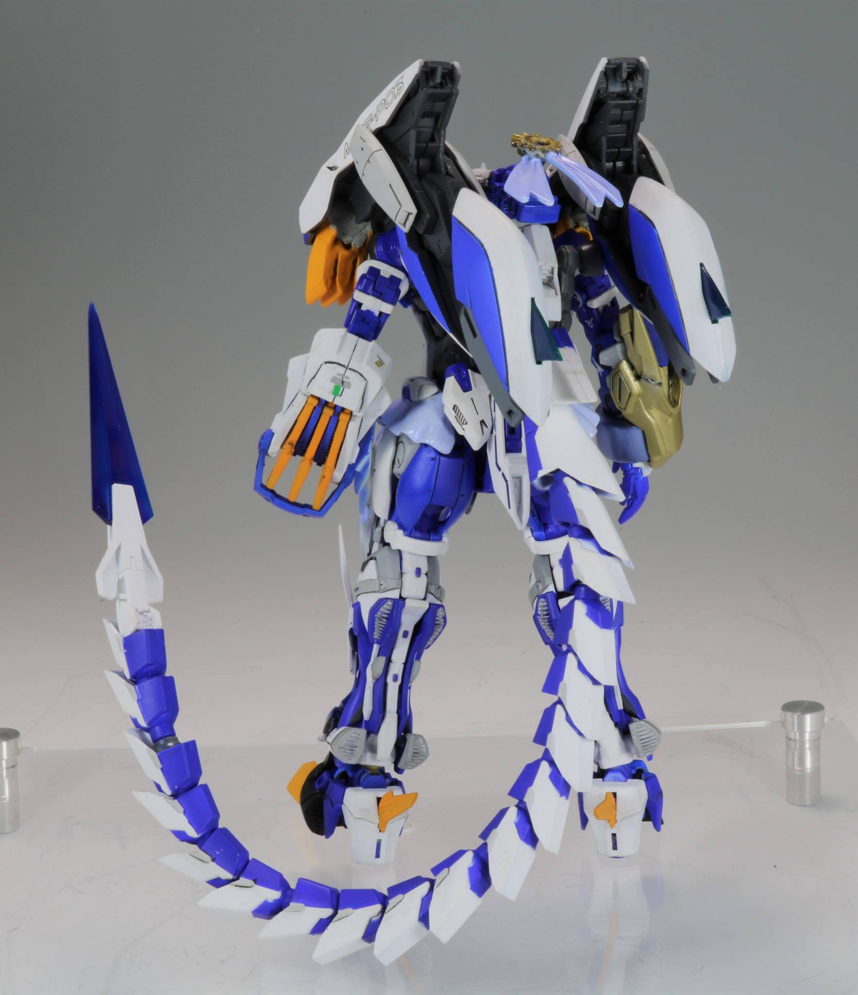 蓝色异端高达模型改造"青龙"_零件_原版_感觉