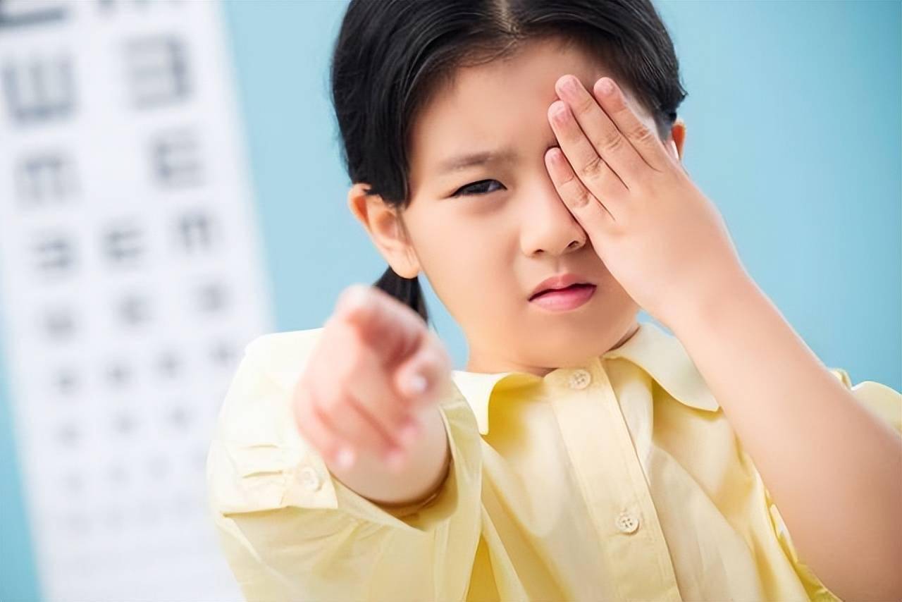 只有孩子近视才能看懂的图,进来测测你家孩子视力好坏,亲测挺准_父母