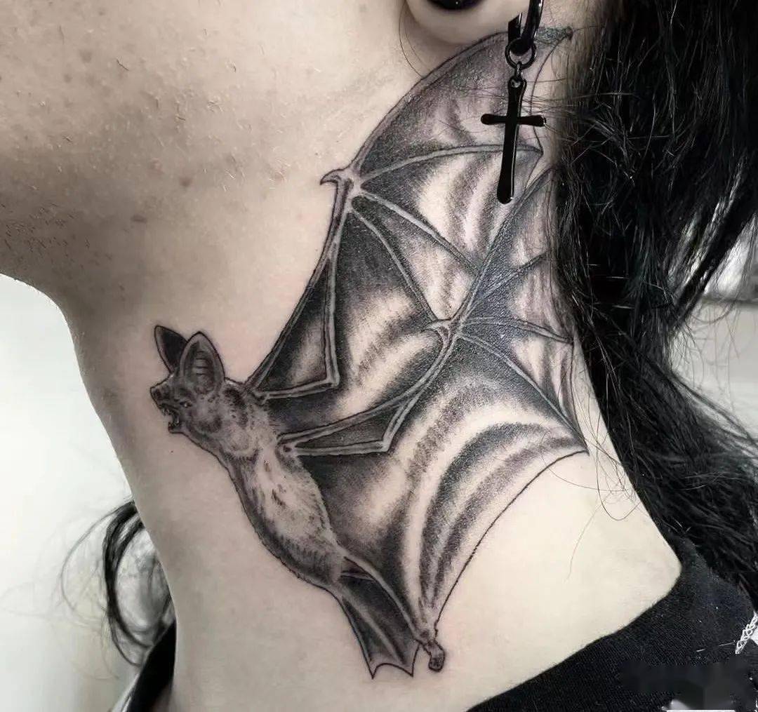 蝙蝠纹身的含义图片