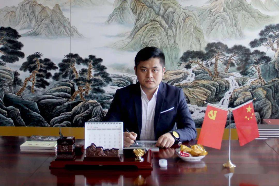 山西能源大佬转型大动作:宏源集团董事长马长江考虑太忻布局钙钛矿