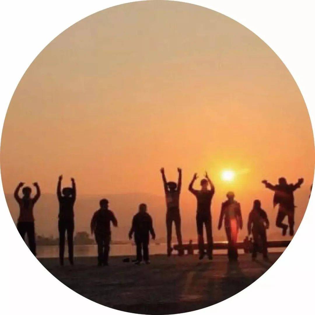 古人如何度过炎炎夏日？_自然_夏天_扇子