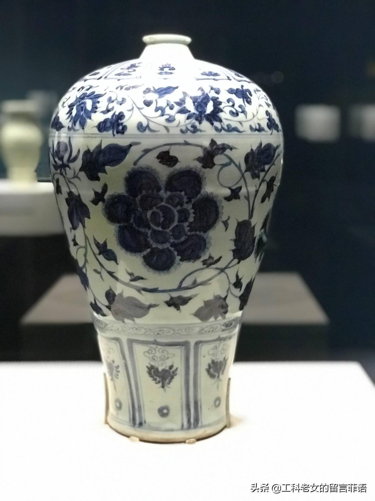 国博元代陶器展：元青花梅瓶、执壶和玉壶春瓶_手机搜狐网