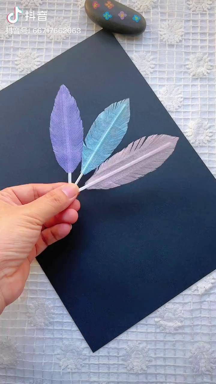 用口罩做个羽毛书签吧,简单好看有实用亲子手工 创意手工 手工书签