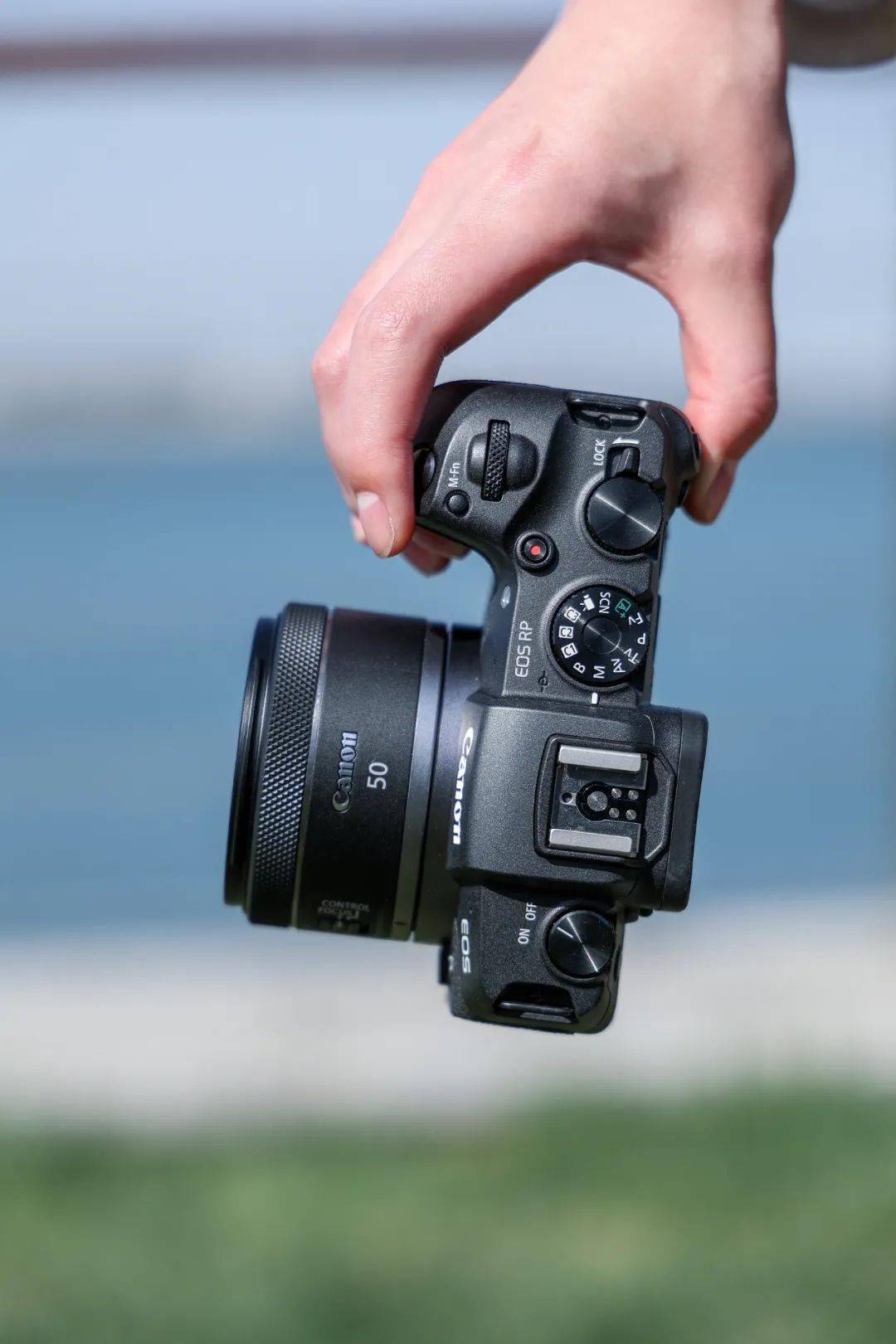 佳能rp用实力告诉你全画幅微单到底有多牛!_对焦系统_视频_进行