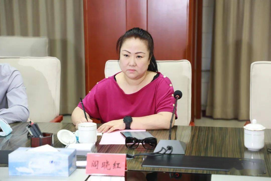 北辰区领导与企业客人会谈_发展_阎晓红_李占