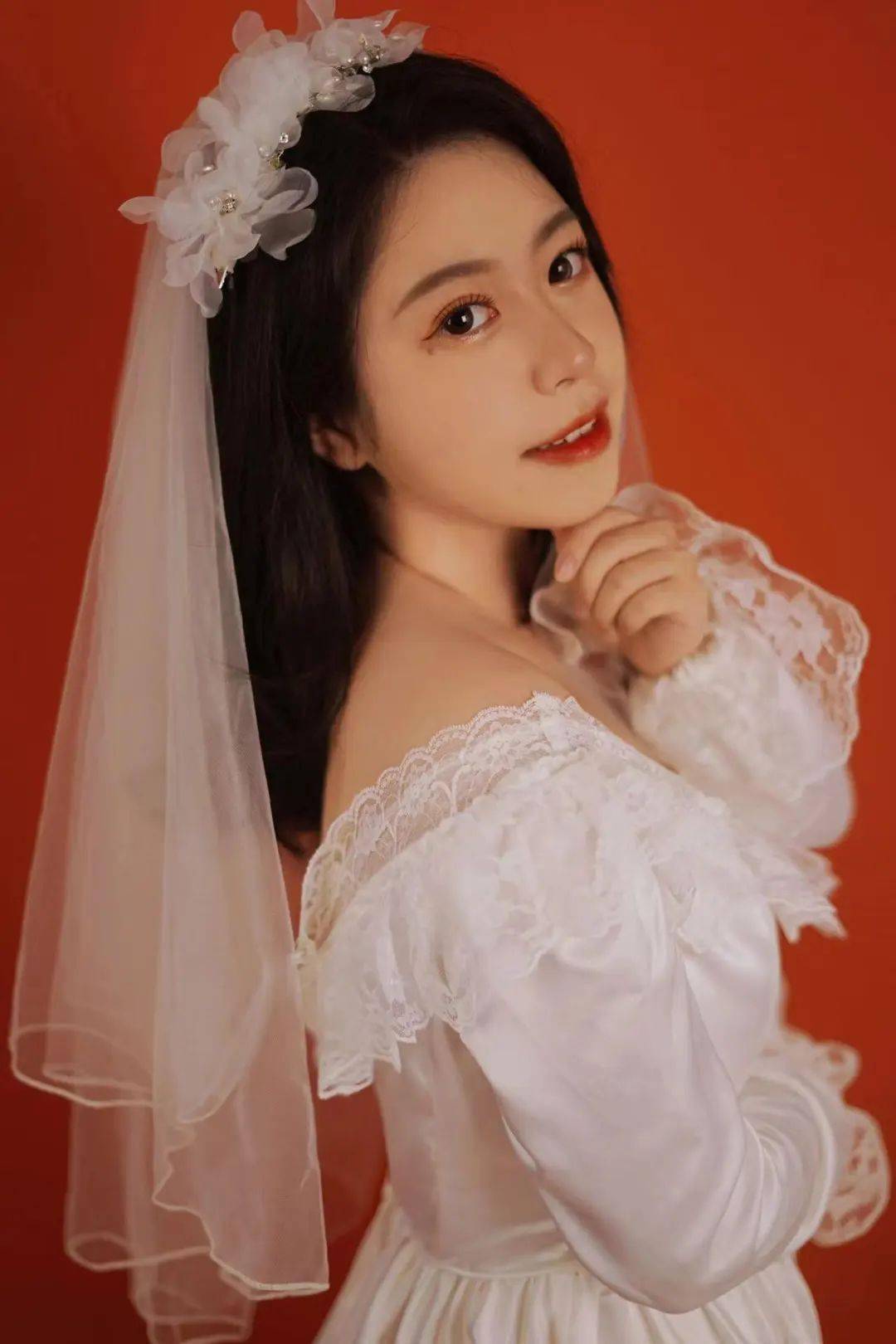 我要脱单1182长相大气皮肤白嫩的杭州mm感性而文艺从事基层政府工作