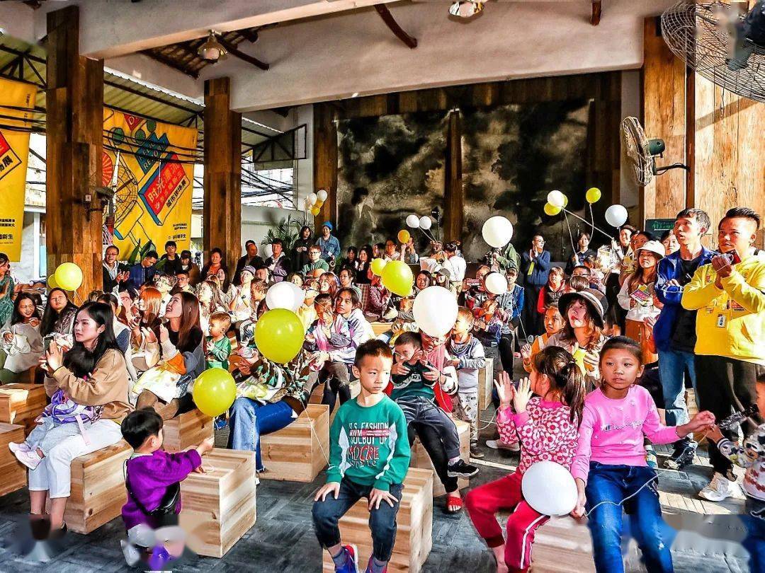 �����ǣ�΢�����У��������ġ����潨��ѧ��