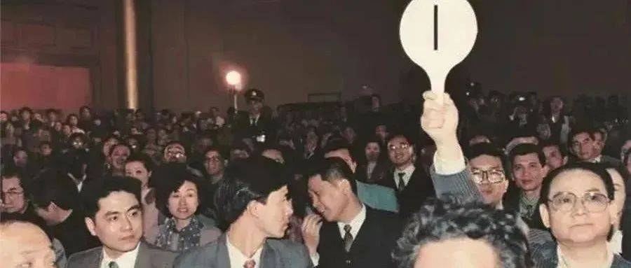 从无到有的经济奇迹:中国艺术品市场40年~_拍卖_文物_北京