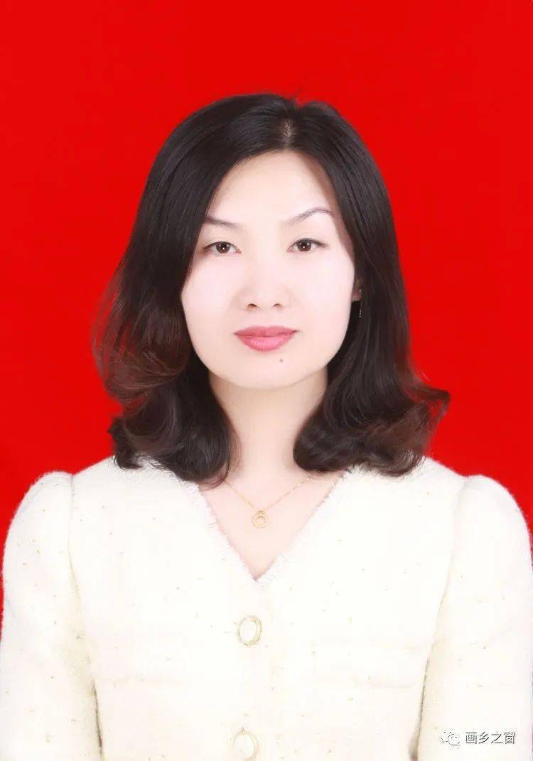崔岱,西安惠安中学,中共党员,硕士研究生,二级英语教师,西安市张维杰"