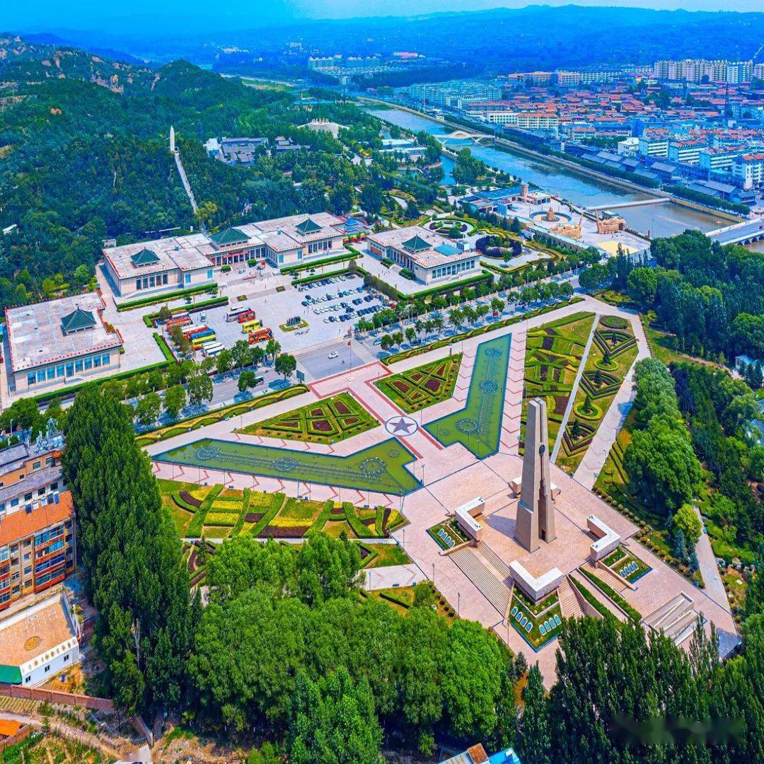 红色摇篮山西省武乡县绵亘于太行,太岳两山之间,地势呈东西高,中间低