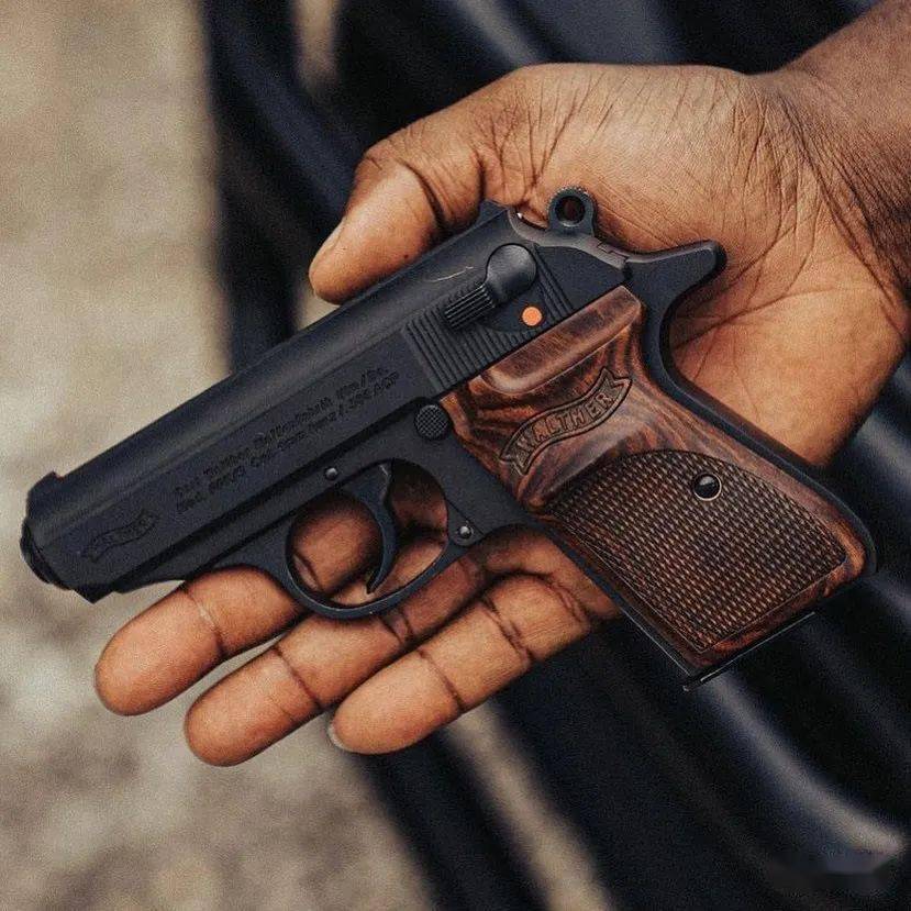 瓦尔特手枪图集严谨认真的德国人枪械美学上也一直挺厉害