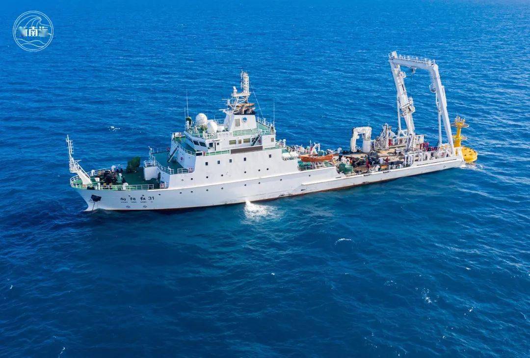 "向阳红31"船首航完成珠江口站位浮标布放任务!_海洋_作业_进行