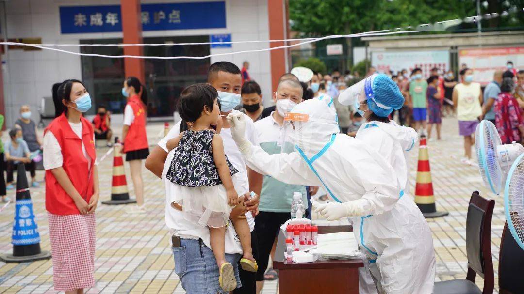 防疫一線火速集結同心抗疫羊馬街道福田村全員核酸檢測紀實