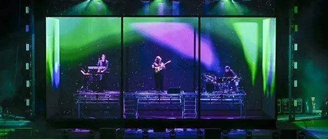 Alt J The Dream Tour”巡演：解析盒子中的表演舞台内容视频