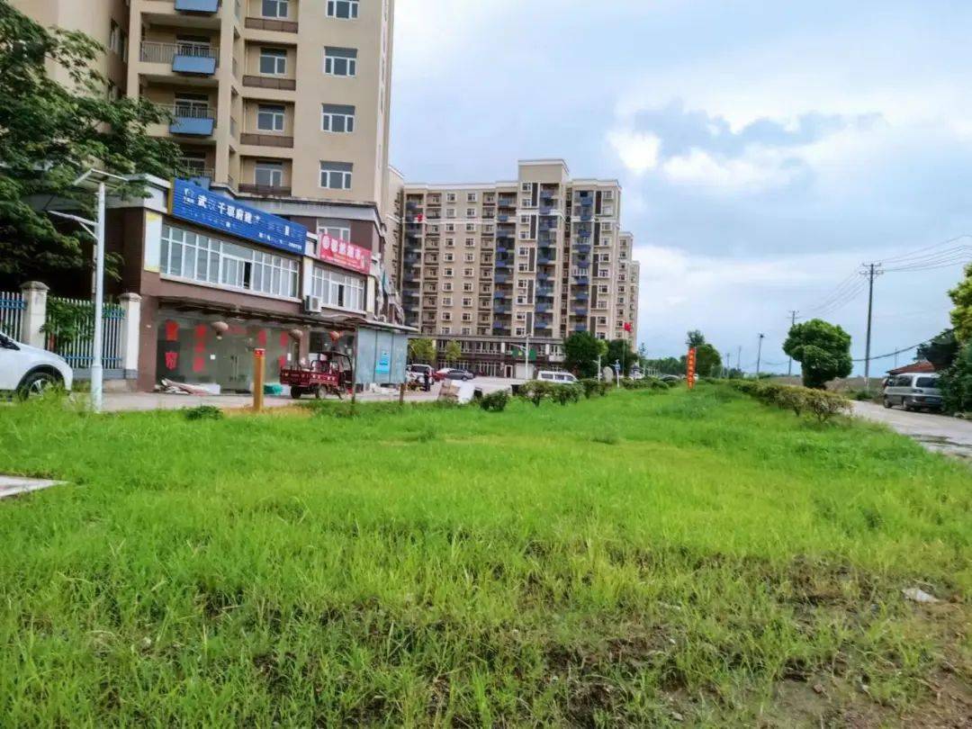 东临航天产业园,西至帝元俱乐部,南临双柳街道,北抵七湖
