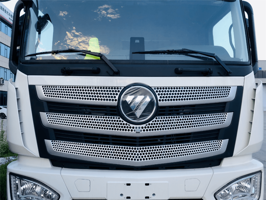 福田智蓝换电重卡 续航200公里 轻量化底盘更能拉_搜狐汽车_搜狐网
