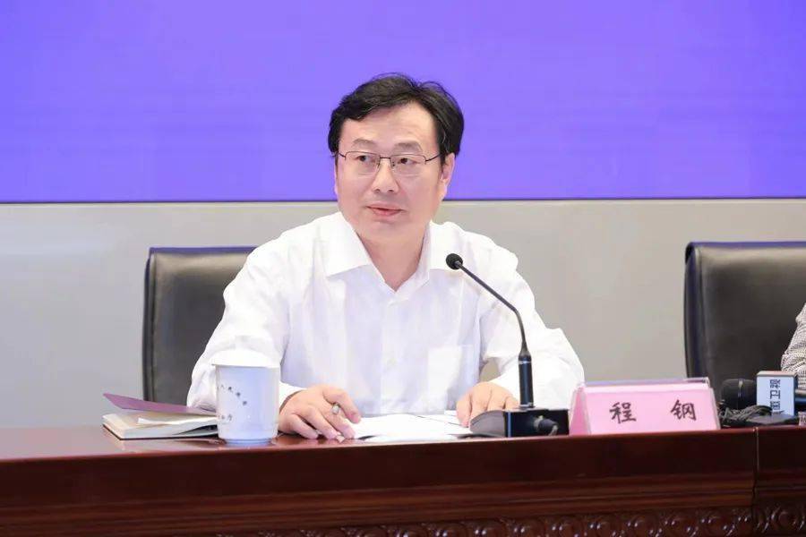 62 省科技厅副厅长 李国阳62 省人力资源社会保障厅厅长 王炜发布