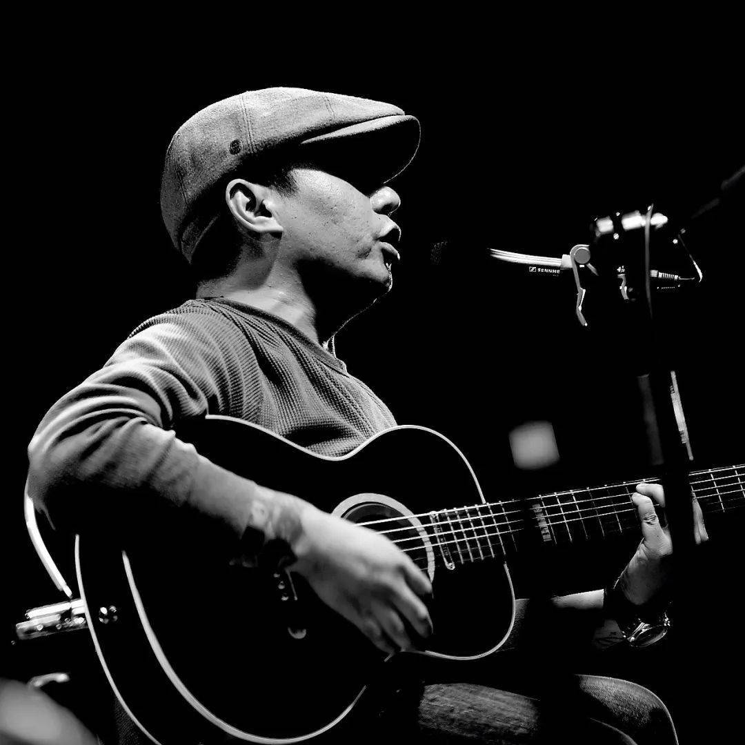 岛屿民谣计划有人闪亮登场有人依然在唱摇滚不死民谣亦活着