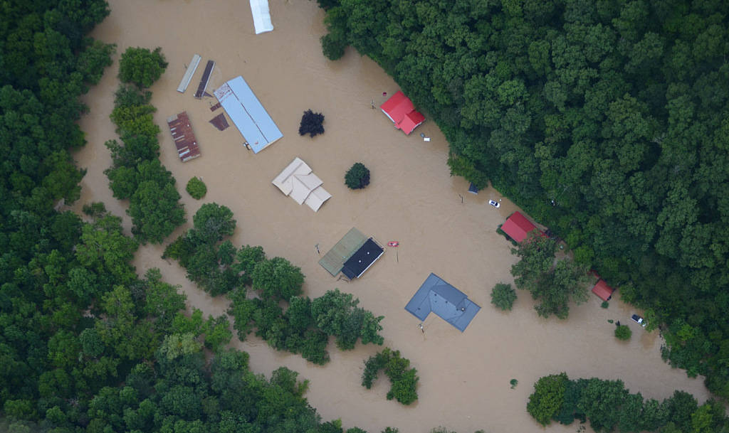 美国肯塔基州洪水造成至少28人死亡，预计还将持续强降雨