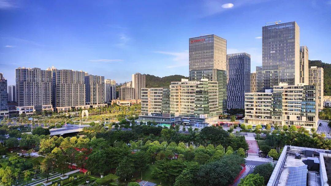 南沙发展日新月异一座现代化的滨海新城正拔地而起
