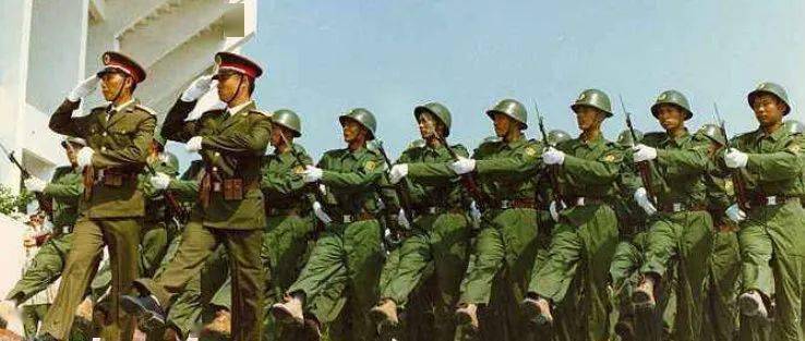 建军95周年了解一下解放军军服发展简史