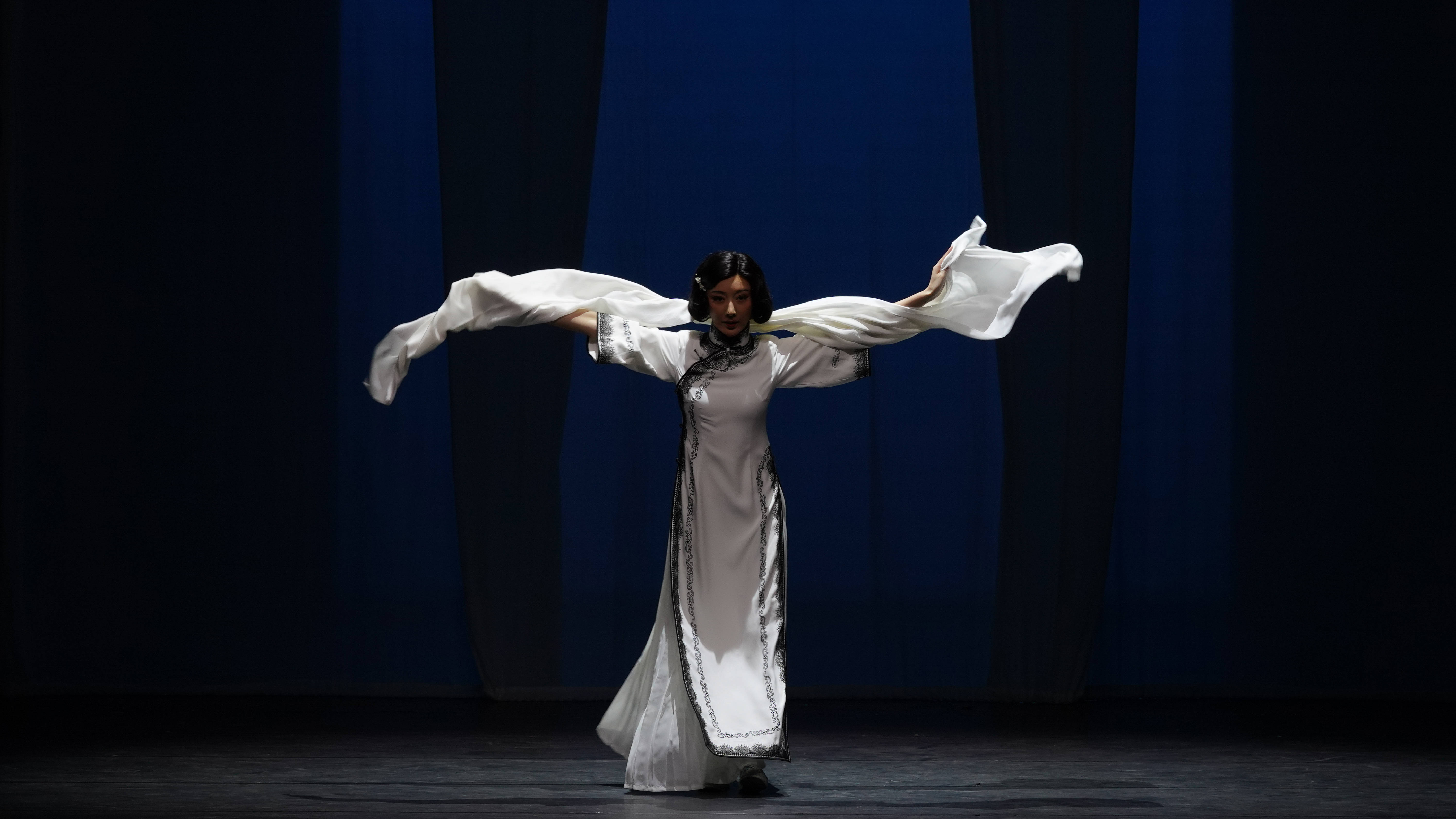 新编现代京剧石评梅如何唱出诗化的程派唱腔丨专访