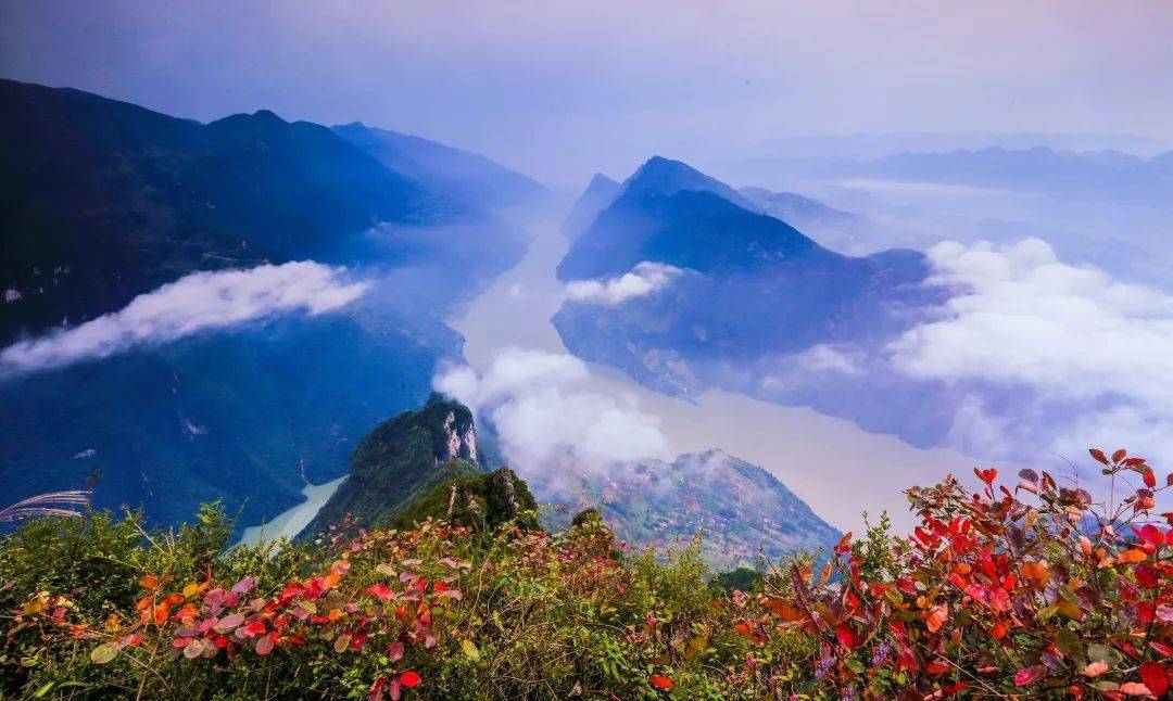 巴东神农溪纤绳悠悠半年荡出旅游收入123亿元