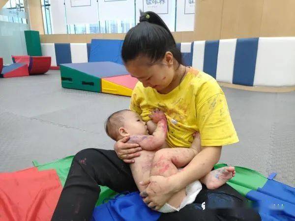 今天你投票了吗?| 2022年世界母乳喂养周母乳艺术照展播1