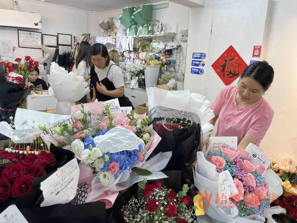 榴莲花,棒棒糖花……今天七夕,梧州人这样"花式"示爱_鲜花_花束_顾客