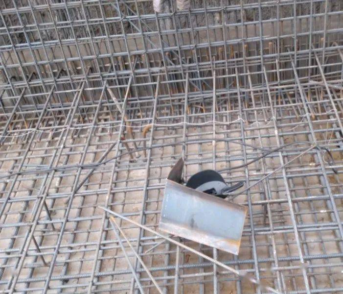 如何既符合16g101要求,又合理省钢筋?实例讲解!_基础_塔吊_做法