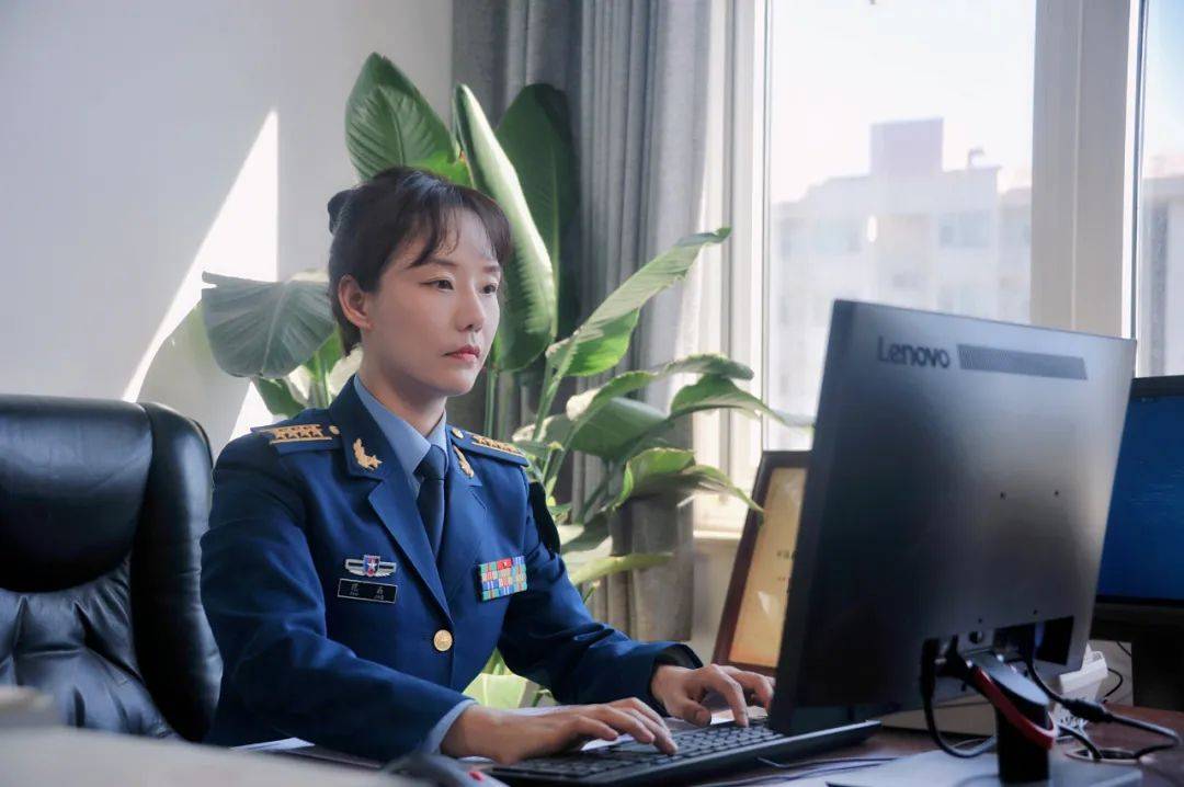 商丘籍军事科学院大校副研究员博士范晶筑牢信仰长城凝聚强军力量