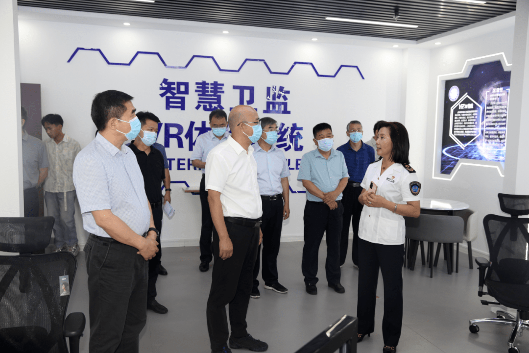 省人大常委会冯卫生委员等一行莅临我局检查指导基本医疗卫生与健康