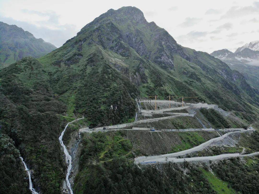 墨脱公路简介图片