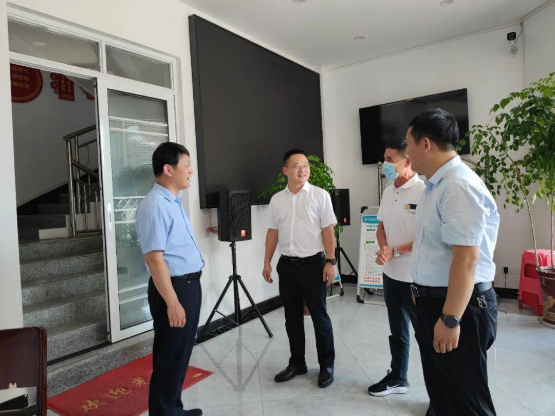 8月5日下午,县委副书记