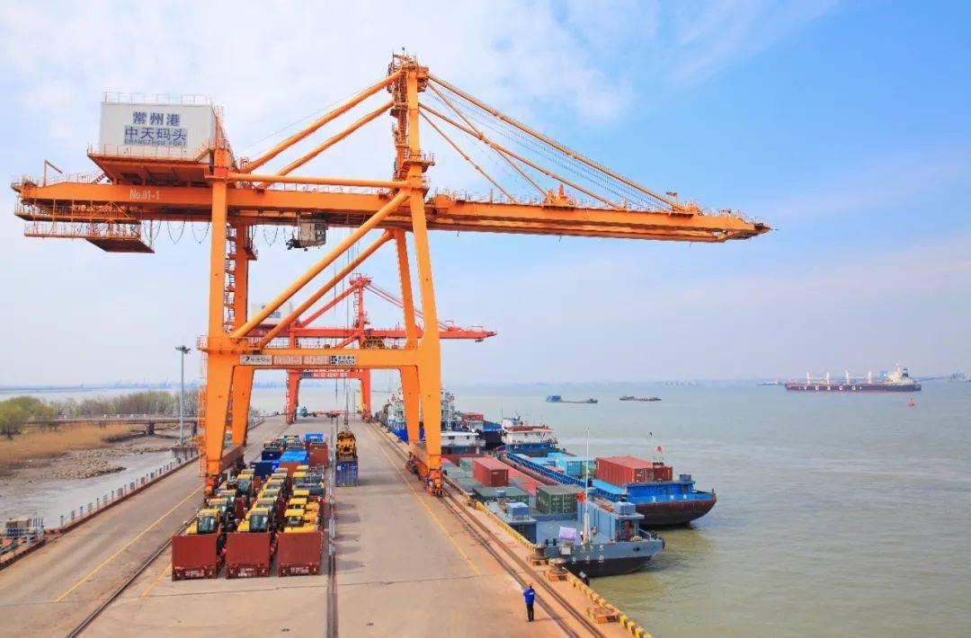 董才平特别感谢江苏海事局及常州局,南通局一直以来对集团发展的支持