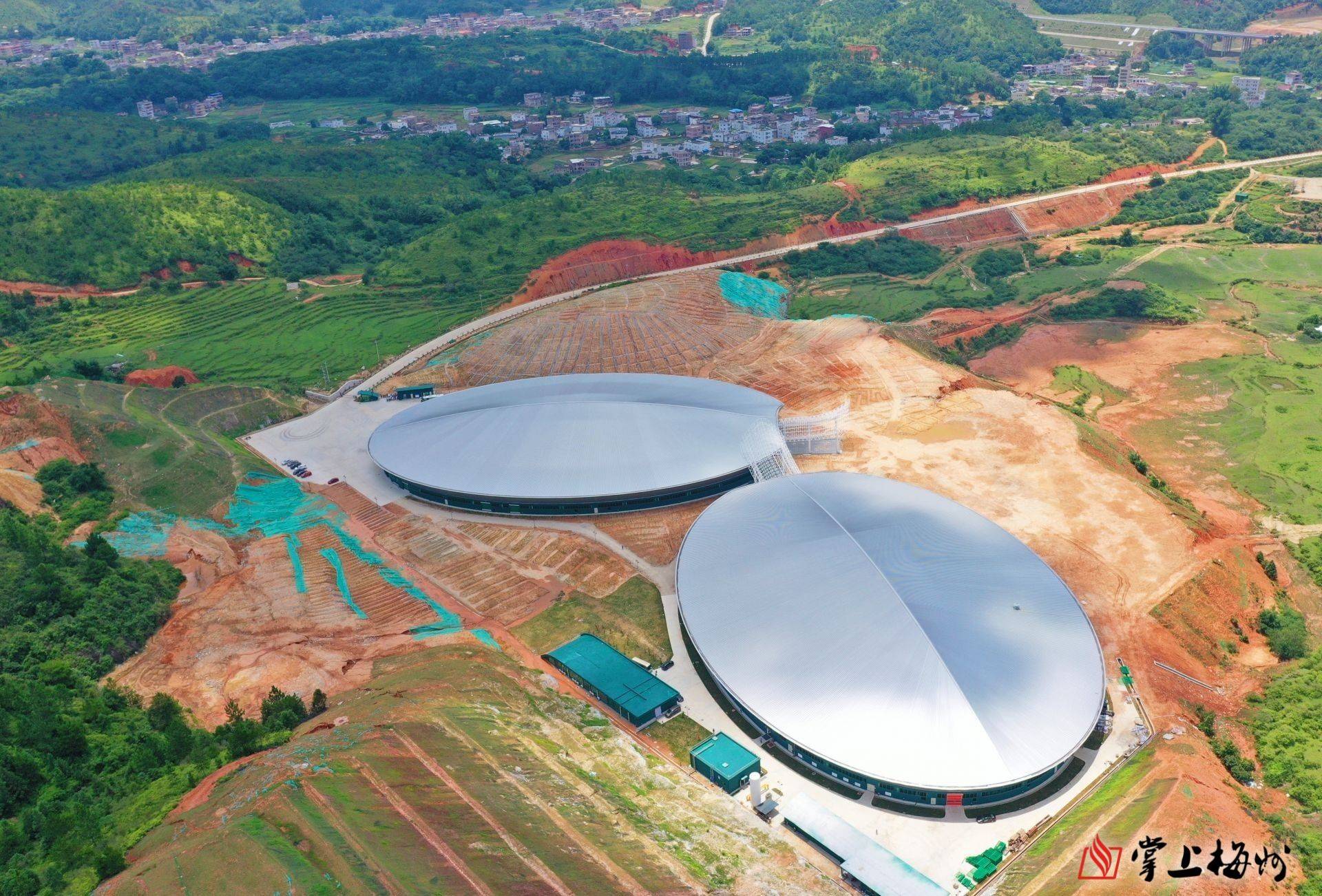 景田郭田甜上加甜梅州五华景田百岁山矿泉水生产基地首条生产线每小时