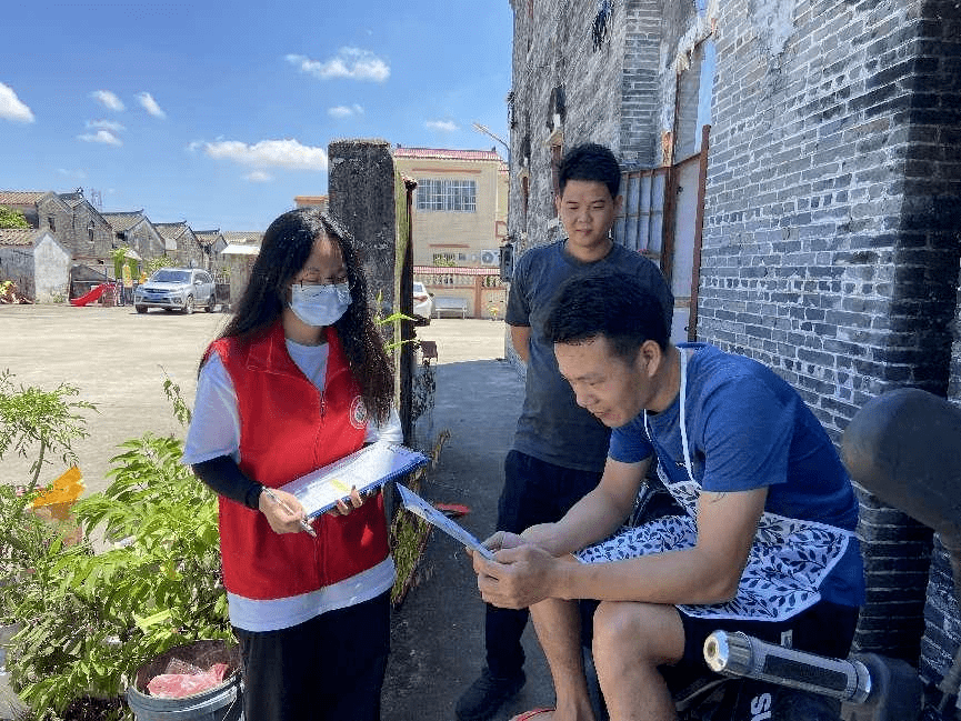 了台山市端芬镇政府的人大办公室参与了实习,实习岗位是创文办干事