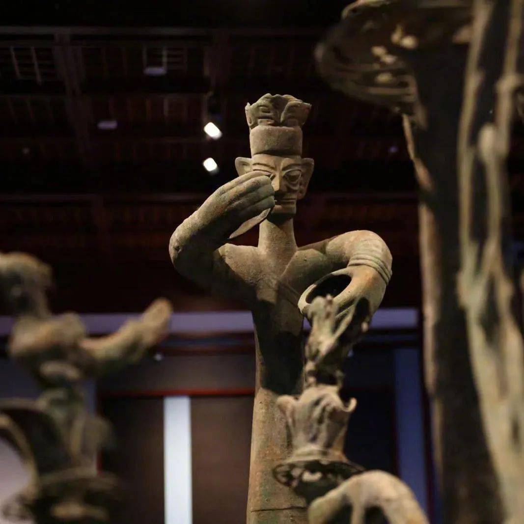新展| 67理解三星堆——重现三星堆祭祀场景_青铜_展览_深圳